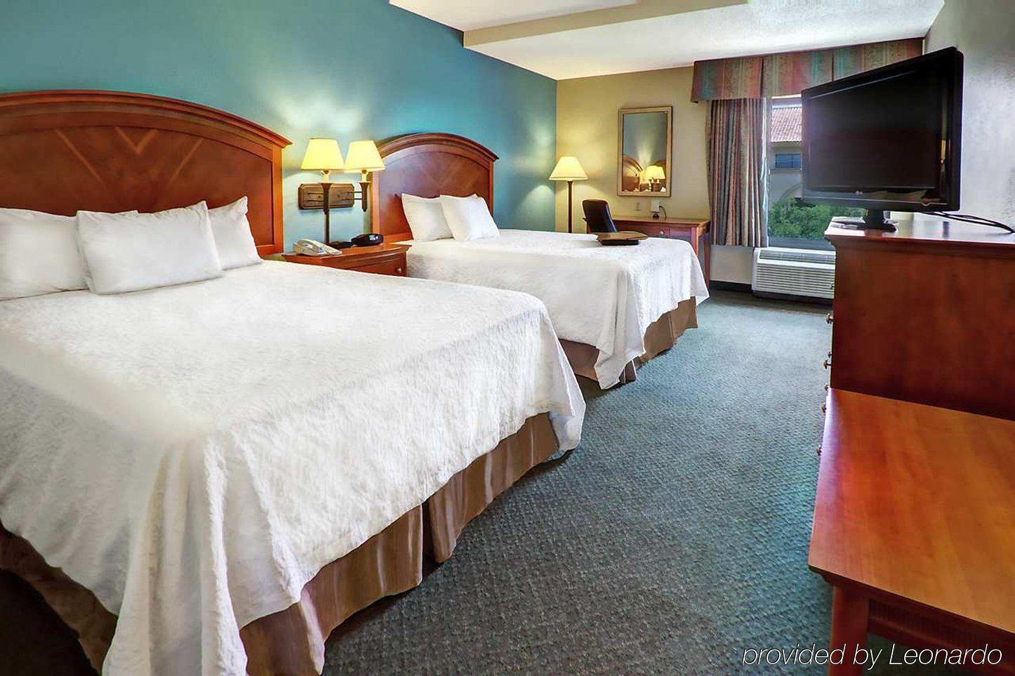 Hampton Inn San Antonio Stone Oak Экстерьер фото