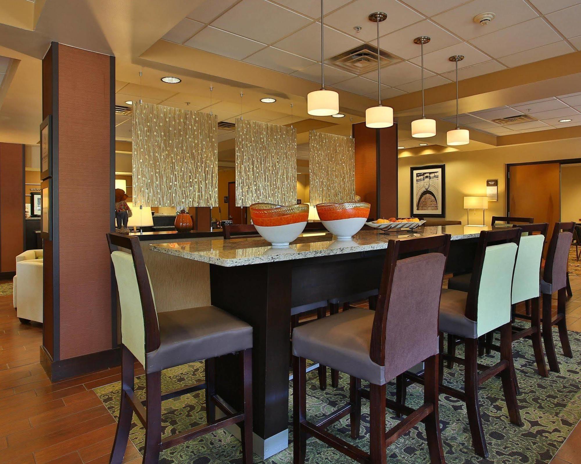 Hampton Inn San Antonio Stone Oak Экстерьер фото