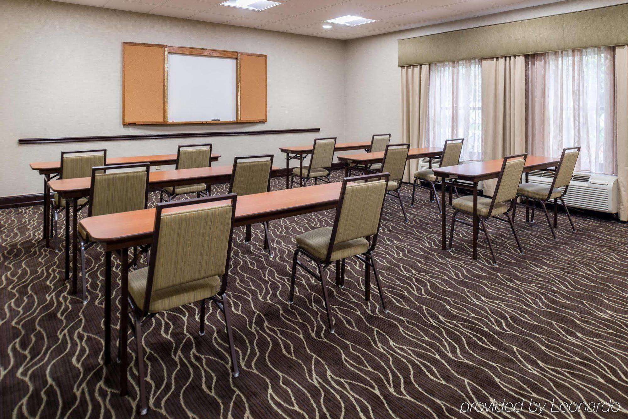 Hampton Inn San Antonio Stone Oak Экстерьер фото