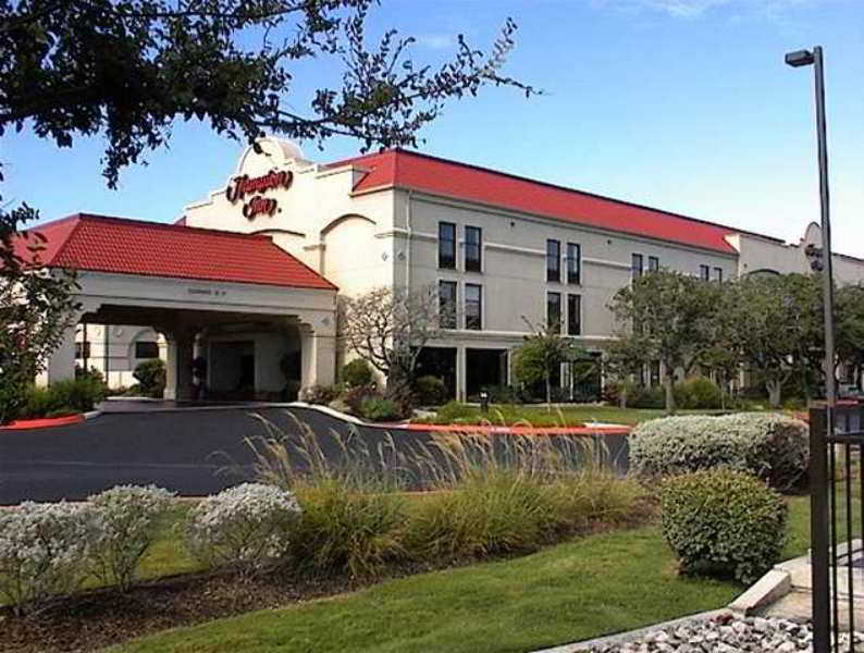 Hampton Inn San Antonio Stone Oak Экстерьер фото