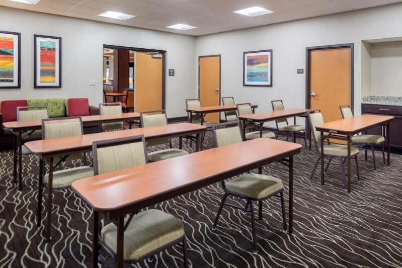 Hampton Inn San Antonio Stone Oak Экстерьер фото